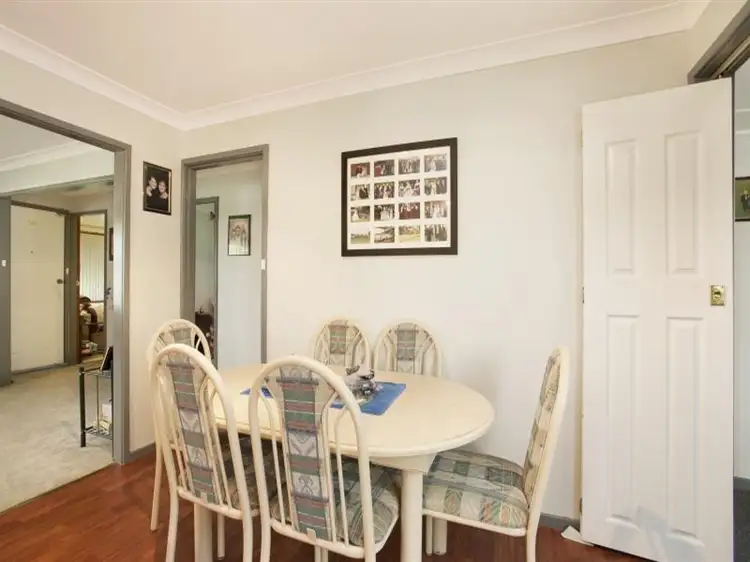 Fifth view of Homely house listing, 10 Wren Close, Thornton NSW 2322
