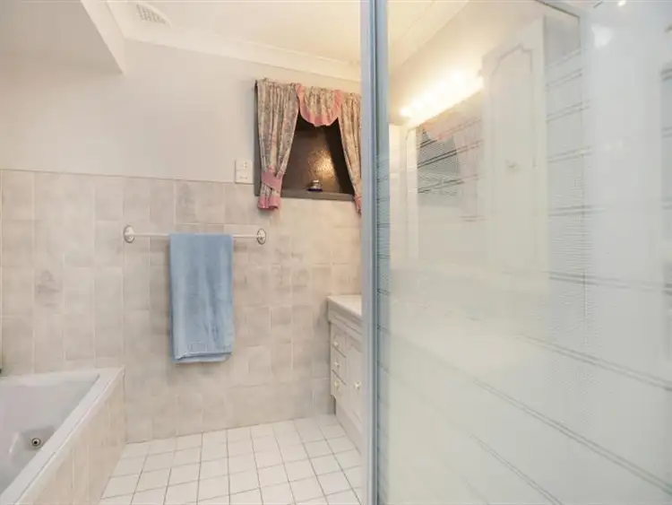 Seventh view of Homely house listing, 10 Wren Close, Thornton NSW 2322