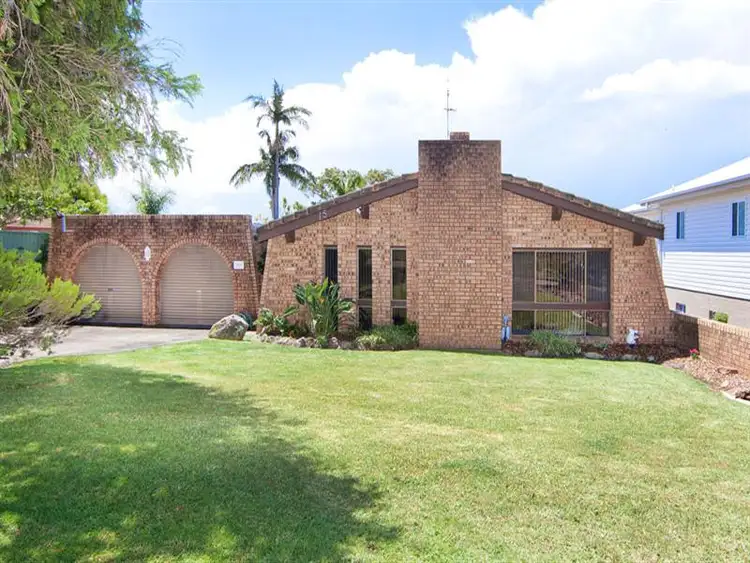 15 Curzon Avenue, Bateau Bay NSW 2261