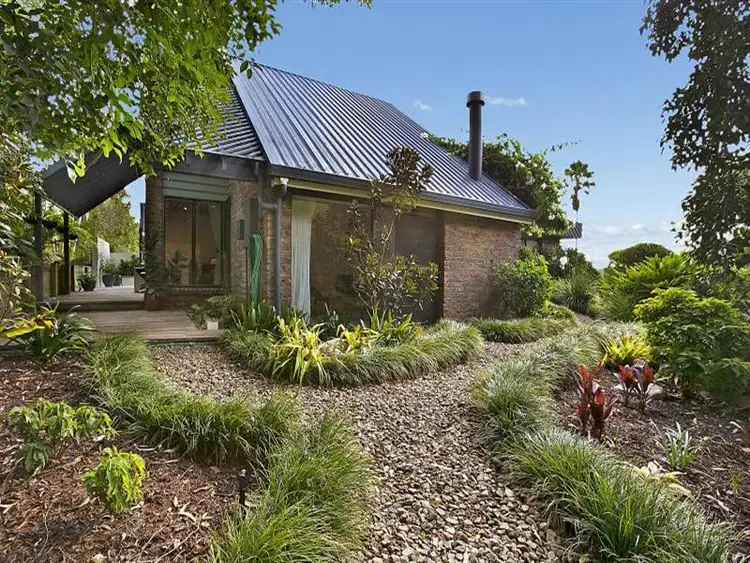 Third view of Homely house listing, 2 Farnworth Street, Chapel Hill QLD 4069