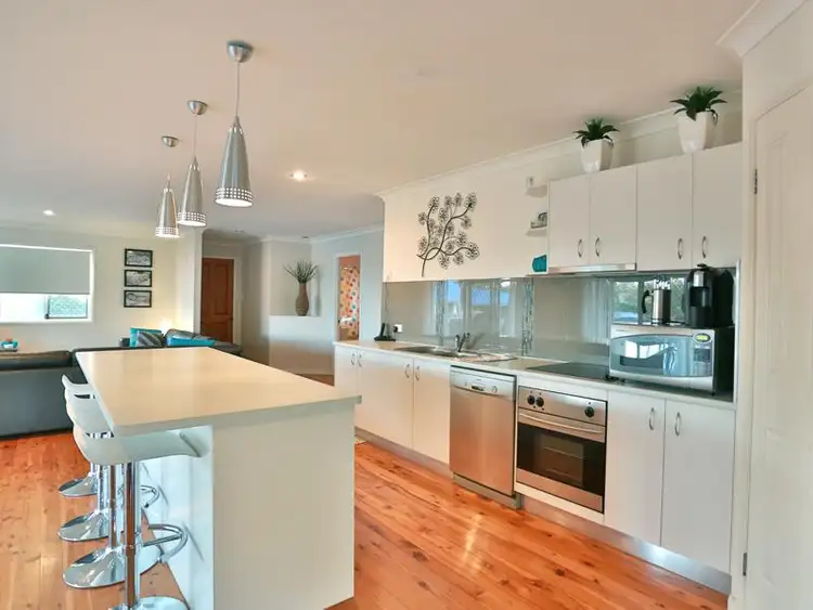 Seventh view of Homely house listing, 4 Glendore Court, Eatons Hill QLD 4037