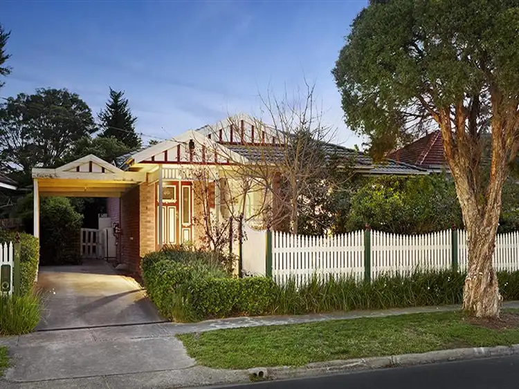 2/2 Collins Street, Chadstone VIC 3148