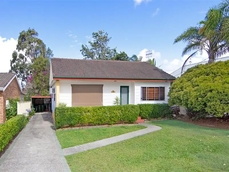 Main view of Homely house listing, 16 Dampier Boulevarde, Killarney Vale NSW 2261