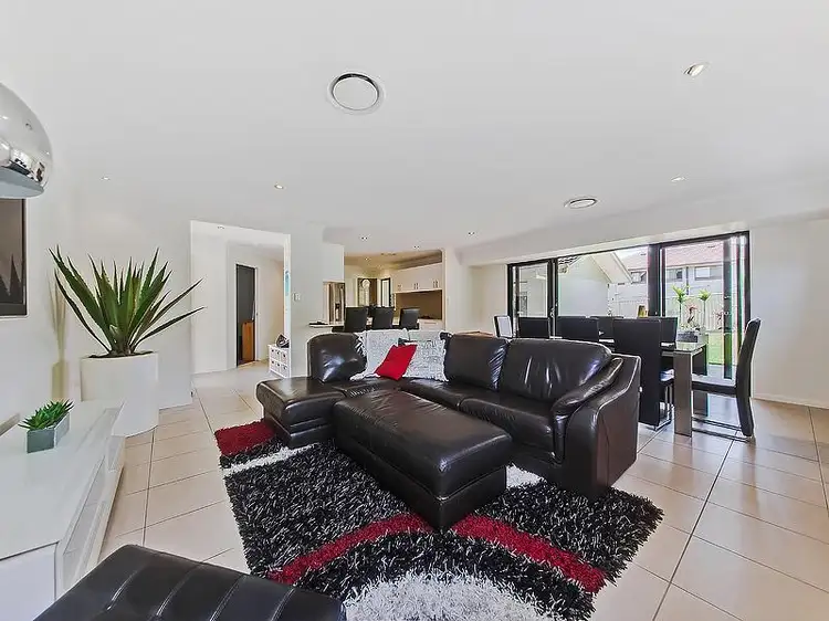 Second view of Homely house listing, 10 Blairgowrie Street, Macgregor QLD 4109