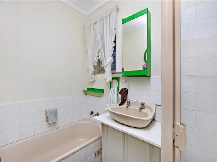 Sixth view of Homely house listing, 5 Norman Crescent, Hackham SA 5163
