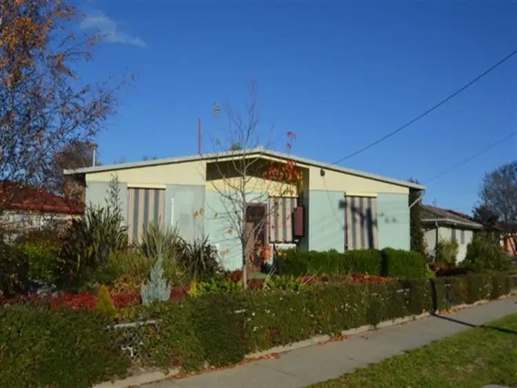 43 Martindale Crescent, Seymour VIC 3660