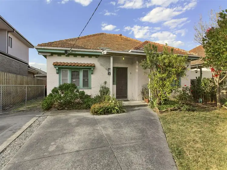 5 Libna Street, Carnegie VIC 3163