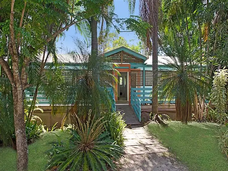 26 Leslie Drive, Noosa Heads QLD 4567