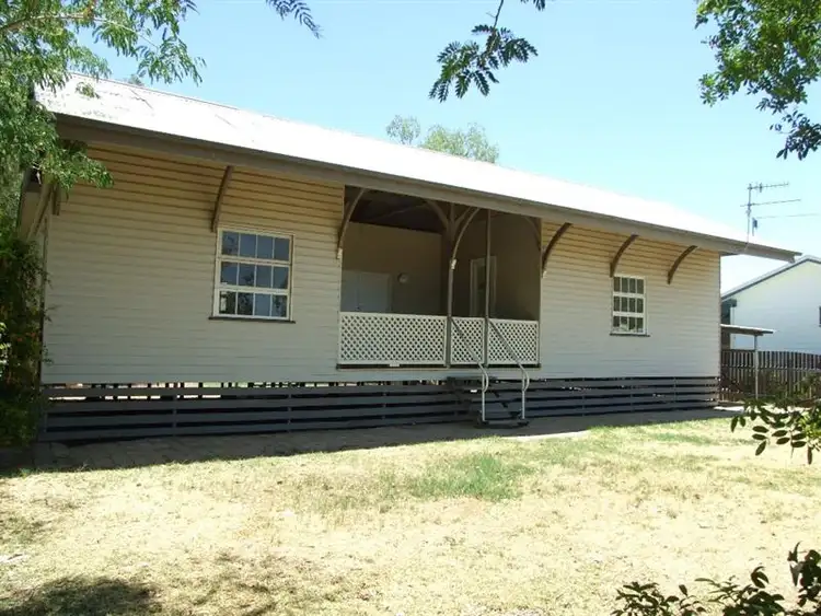 131 Wren Street, Longreach QLD 4730