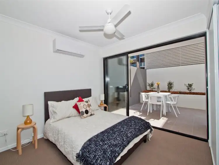 Second view of Homely unit listing, 21 Fenton Street, Fairfield QLD 4103