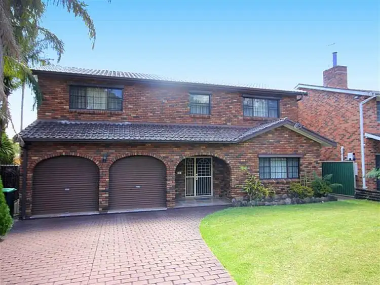 1 Garry Court, Georges Hall NSW 2198