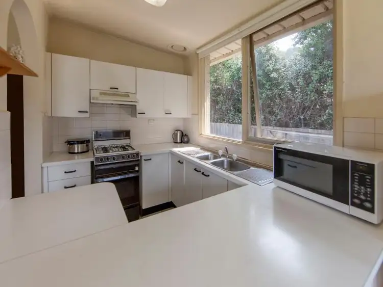 Second view of Homely unit listing, 1/5 Winifred Street, Frankston VIC 3199