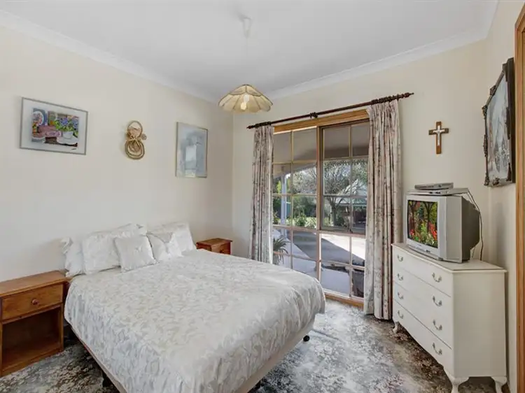 Fourth view of Homely house listing, 25 Sixth Avenue, Eden Park VIC 3757