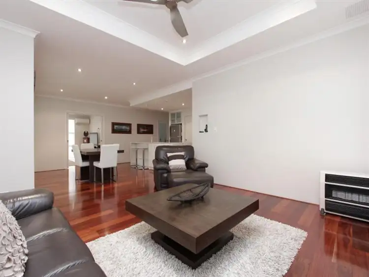 17 Starke Turn, Ellenbrook WA 6069