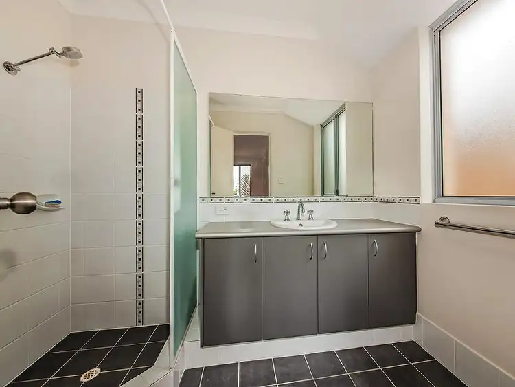 Sixth view of Homely house listing, 10 Ravensbourne, Yanchep WA 6035