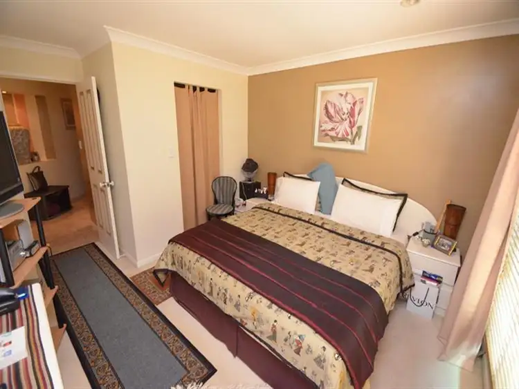Sixth view of Homely house listing, 3 Leighanne Crescent, Arundel QLD 4214
