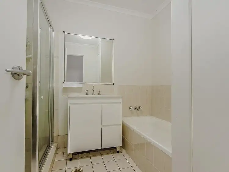 Sixth view of Homely villa listing, 6/128 Benowa Road, Southport QLD 4215