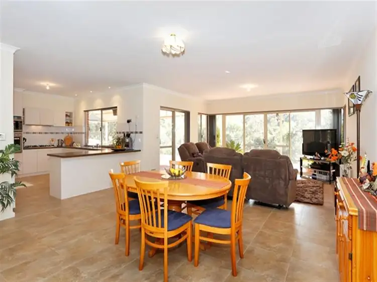 Fifth view of Homely house listing, 200 Ridgewood Loop, Bullsbrook WA 6084