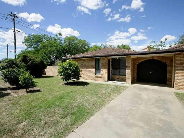 Main view of Homely unit listing, 1/72 Crampton Street, Wagga Wagga NSW 2650