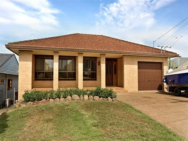 17 Blue Hills Cresent, Blacktown NSW 2148