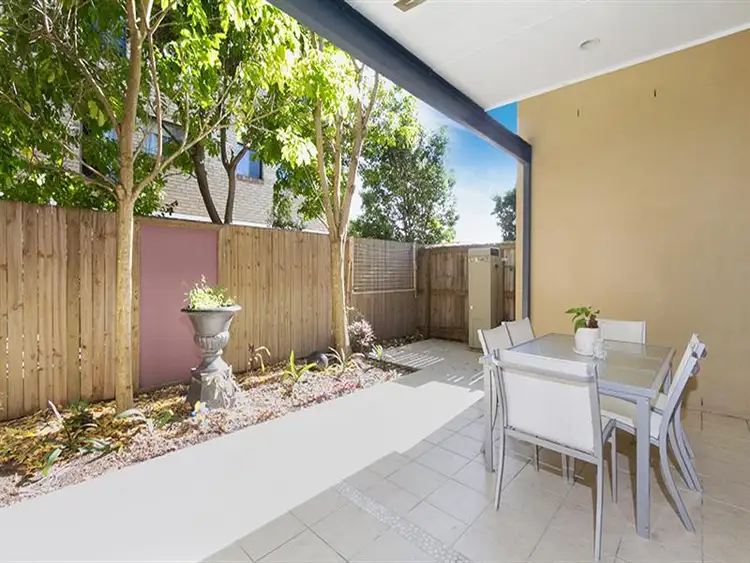 Fourth view of Homely townhouse listing, 2/12 Simon Street, Yeronga QLD 4104