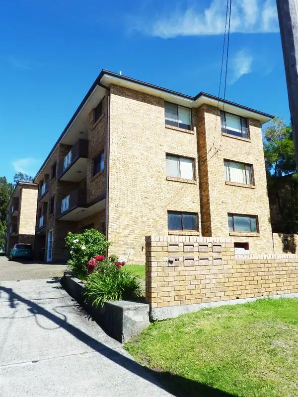 2/13 Underwood Street, Corrimal NSW 2518