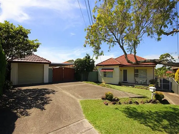 10 Merlen Crescent, Yagoona NSW 2199