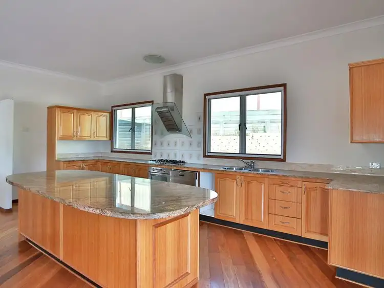 10 Mascotte Court, Eatons Hill QLD 4037