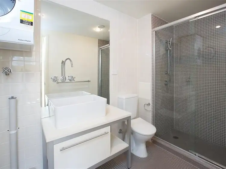 Seventh view of Homely unit listing, 18/5 Carey Lane, Southport QLD 4215