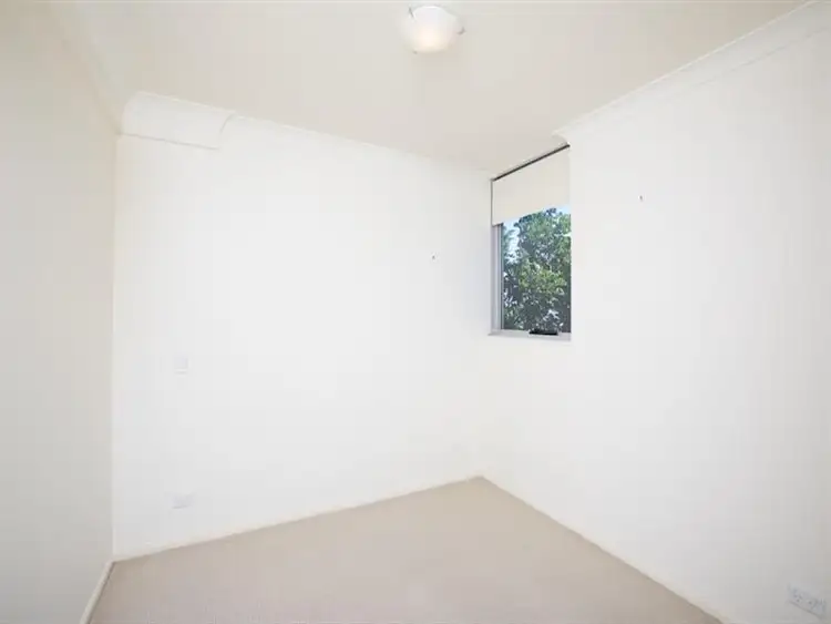 Sixth view of Homely unit listing, 18/5 Carey Lane, Southport QLD 4215