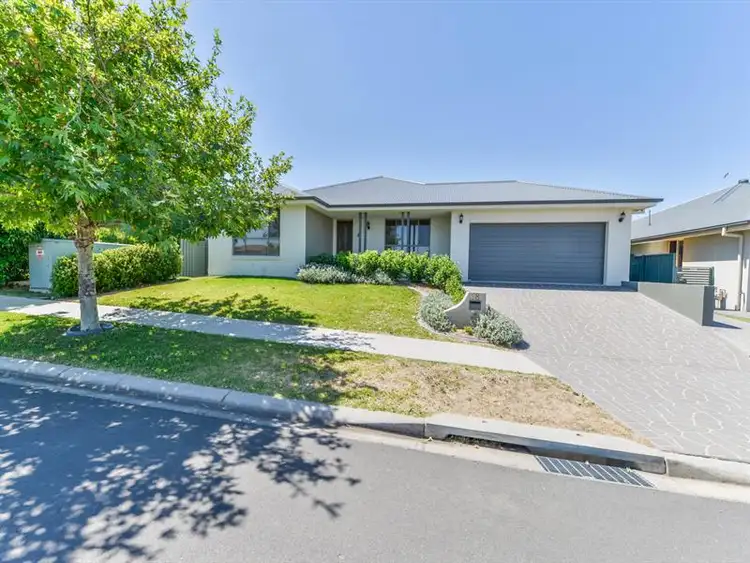 18 The Heights, Tamworth NSW 2340