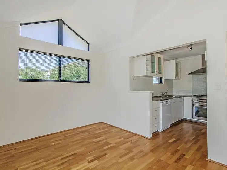 Fourth view of Homely unit listing, 1/18 Davey, Mandurah WA 6210