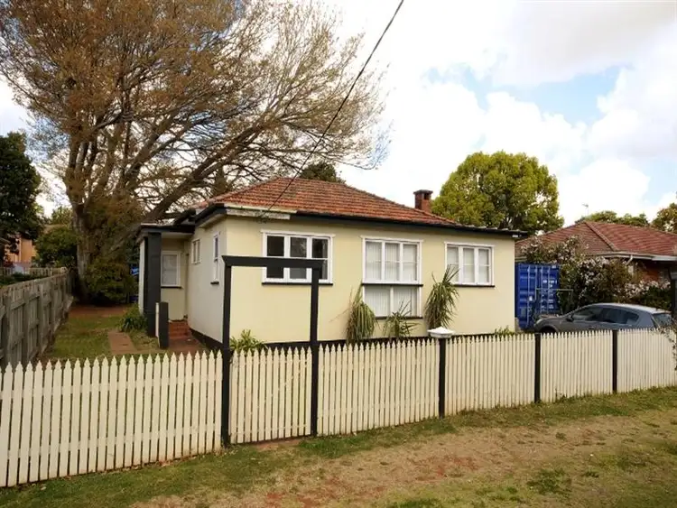 30 Garde Street, Centenary Heights QLD 4350