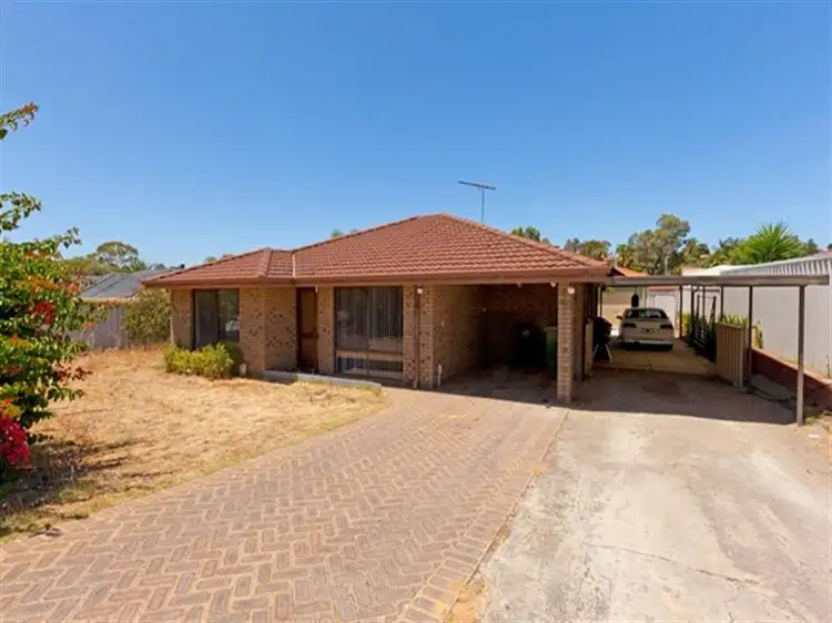 8 Warner Road, Parmelia WA 6167