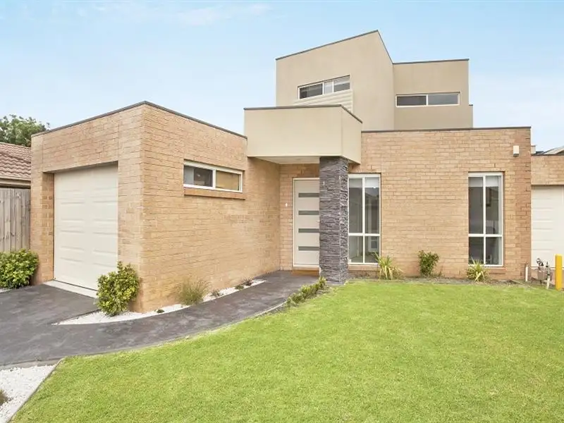 Main view of Homely house listing, 5b Templeman Court, Aspendale Gardens VIC 3195