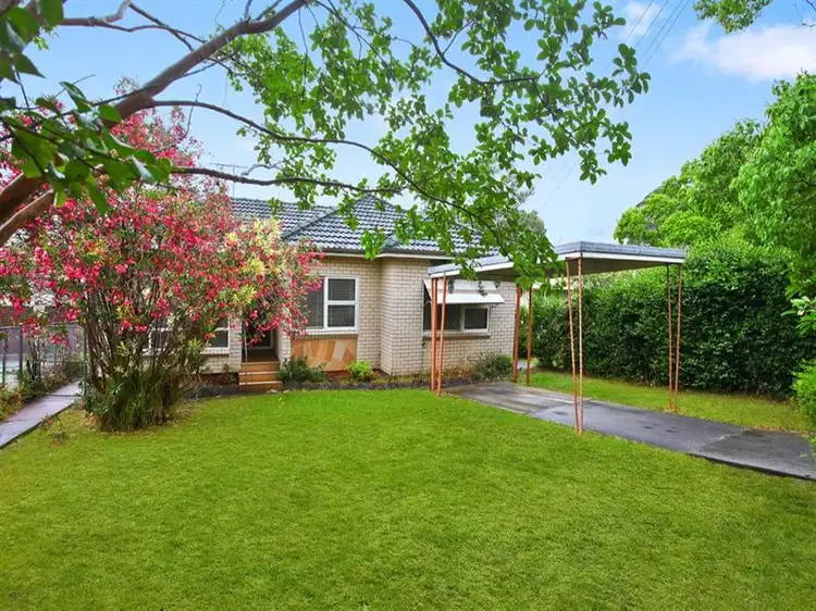 Main view of Homely house listing, 33 Pambula Crescent, Smithfield NSW 2164