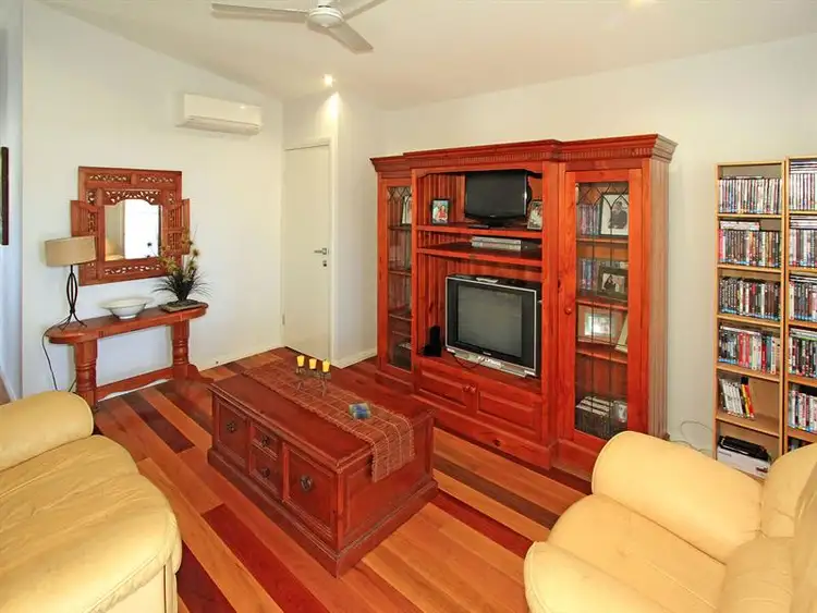Fifth view of Homely house listing, 2 Mallee Close, Lammermoor QLD 4703