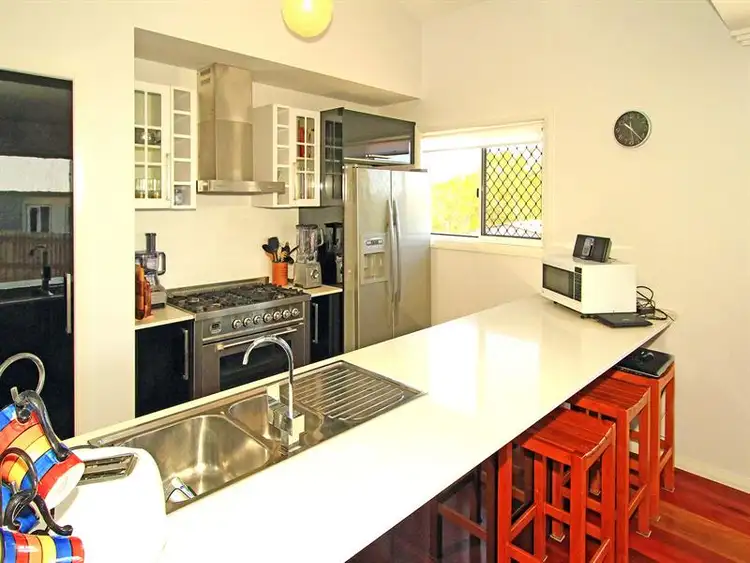 Second view of Homely house listing, 2 Mallee Close, Lammermoor QLD 4703