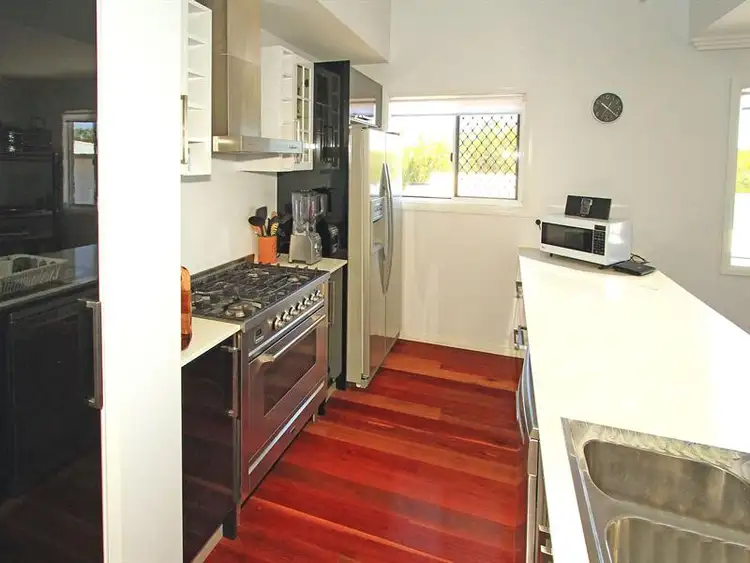 Fourth view of Homely house listing, 2 Mallee Close, Lammermoor QLD 4703