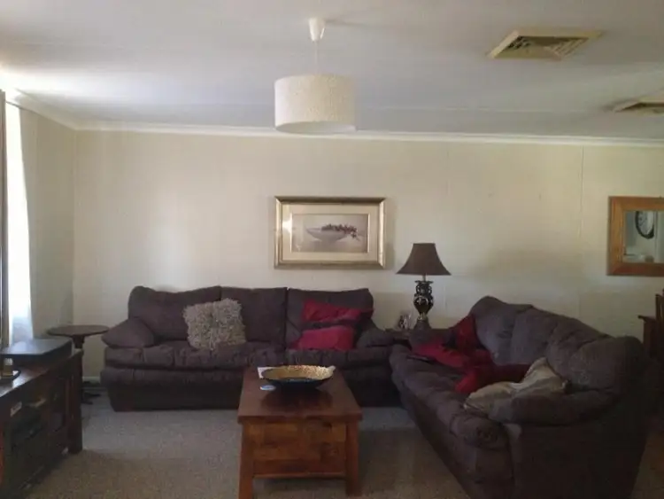 207 Gregory Crescent, Dampier WA 6713