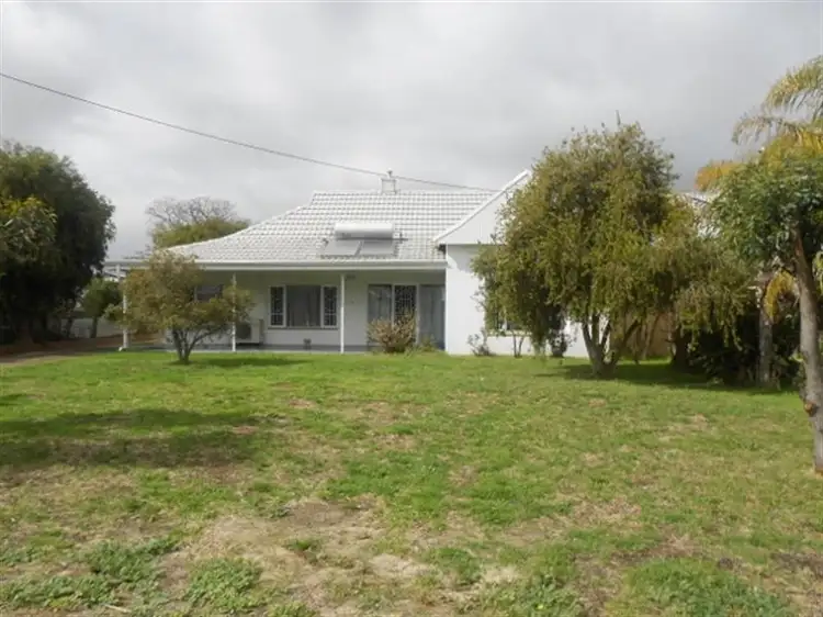 95 Avon Street, Katanning WA 6317