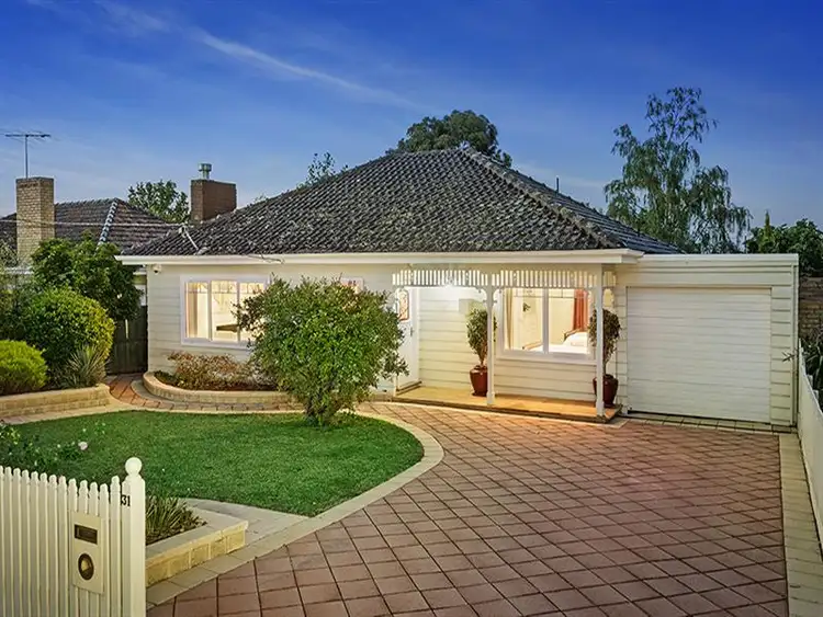 31 Grandview Road, Chadstone VIC 3148