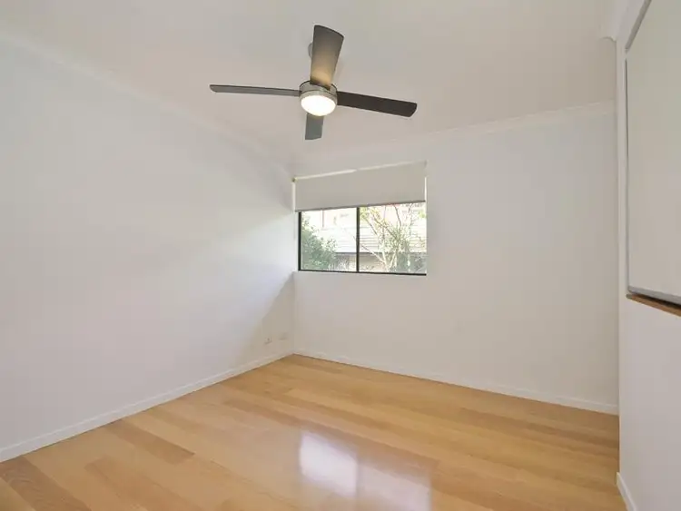 Sixth view of Homely apartment listing, 4/27 Hamley Street, Wooloowin QLD 4030