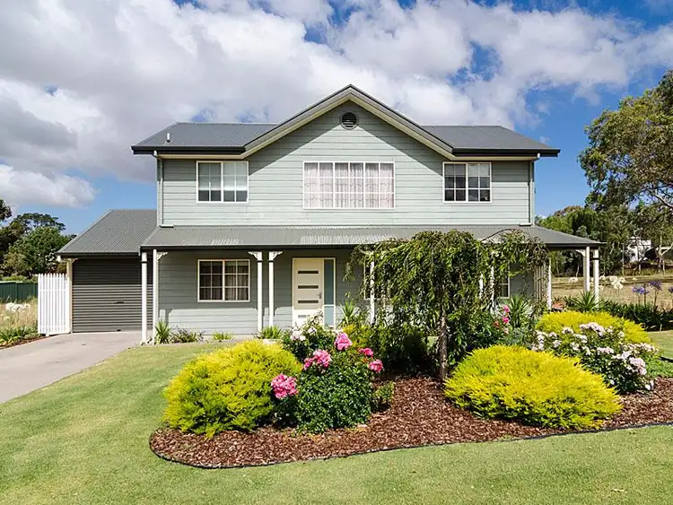 24 Downing Street, Mount Barker SA 5251
