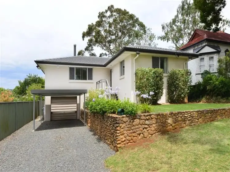 2 Gladstone Street, Newtown QLD 4350