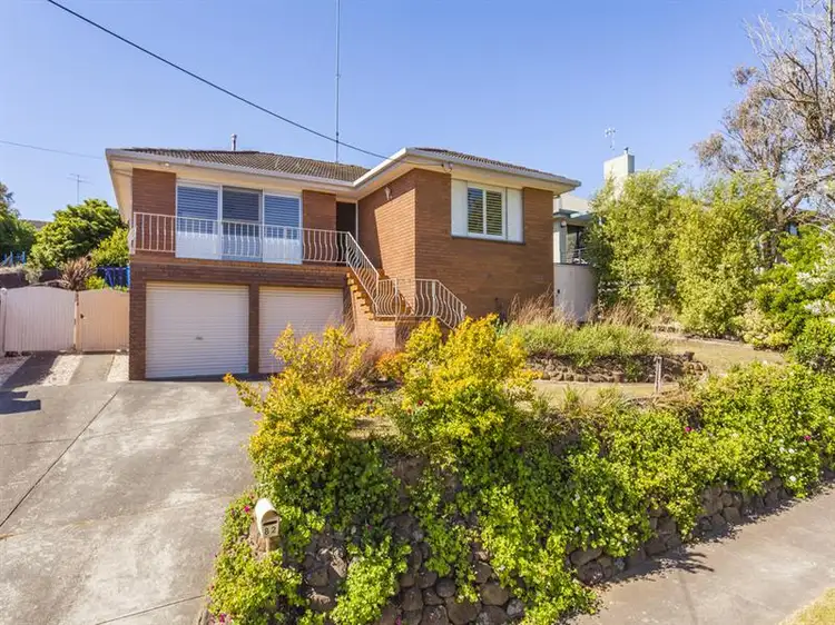 82 Buckingham Road, Newtown VIC 3220