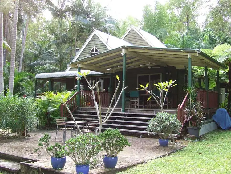 93 Landsborough Maleny Road, Landsborough QLD 4550