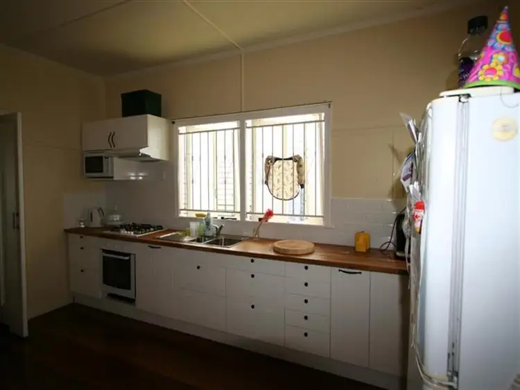 Second view of Homely house listing, 1 Mountjoy Terrace, Wynnum QLD 4178