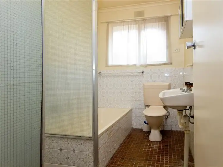 Fourth view of Homely unit listing, 2/36 Cresdee Road, Campbelltown SA 5074