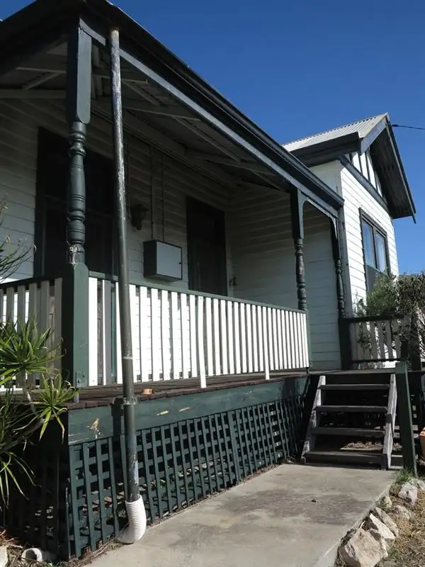 111 Gregory Street, Beachlands WA 6530